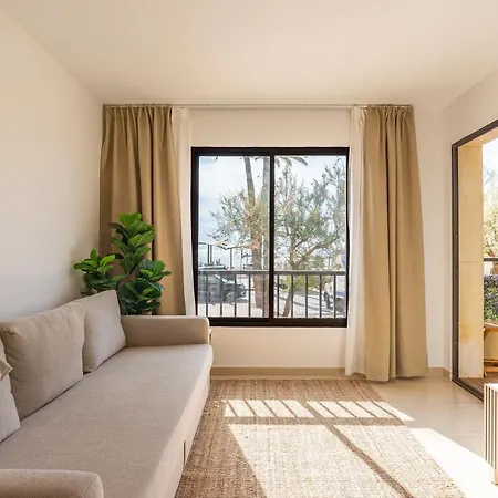 Luxury With Amazing Views Of The Mediterranean